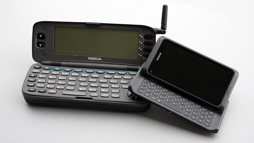 IS: Nokialta tulossa lisää retropuhelimia – ehkä Communicator?