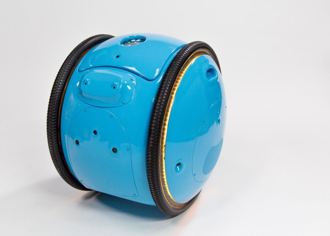 Futuristinen robottikuljetin Vespan tekijöiltä