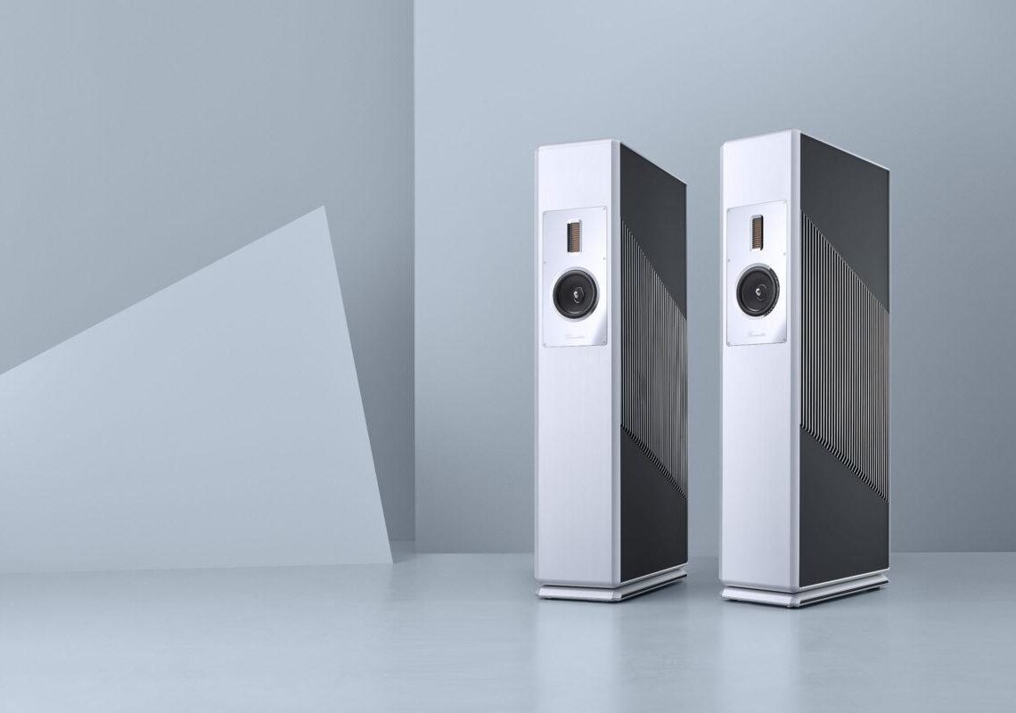 Burmester presented the new speaker and record player