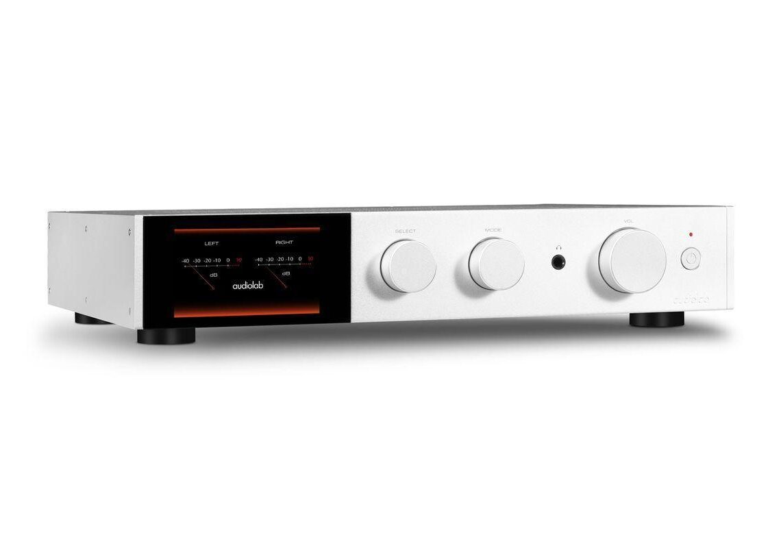 Audiolab lanseerasi 9000-sarjan vahvistimella ja cd-pyörittimellä