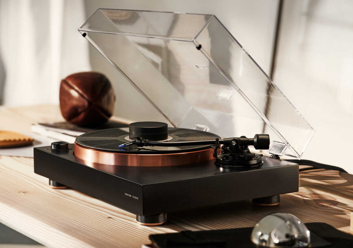 Argon Audio AURORA is the brand's first direct-drive turntable – the S-series uses ATS resonance control