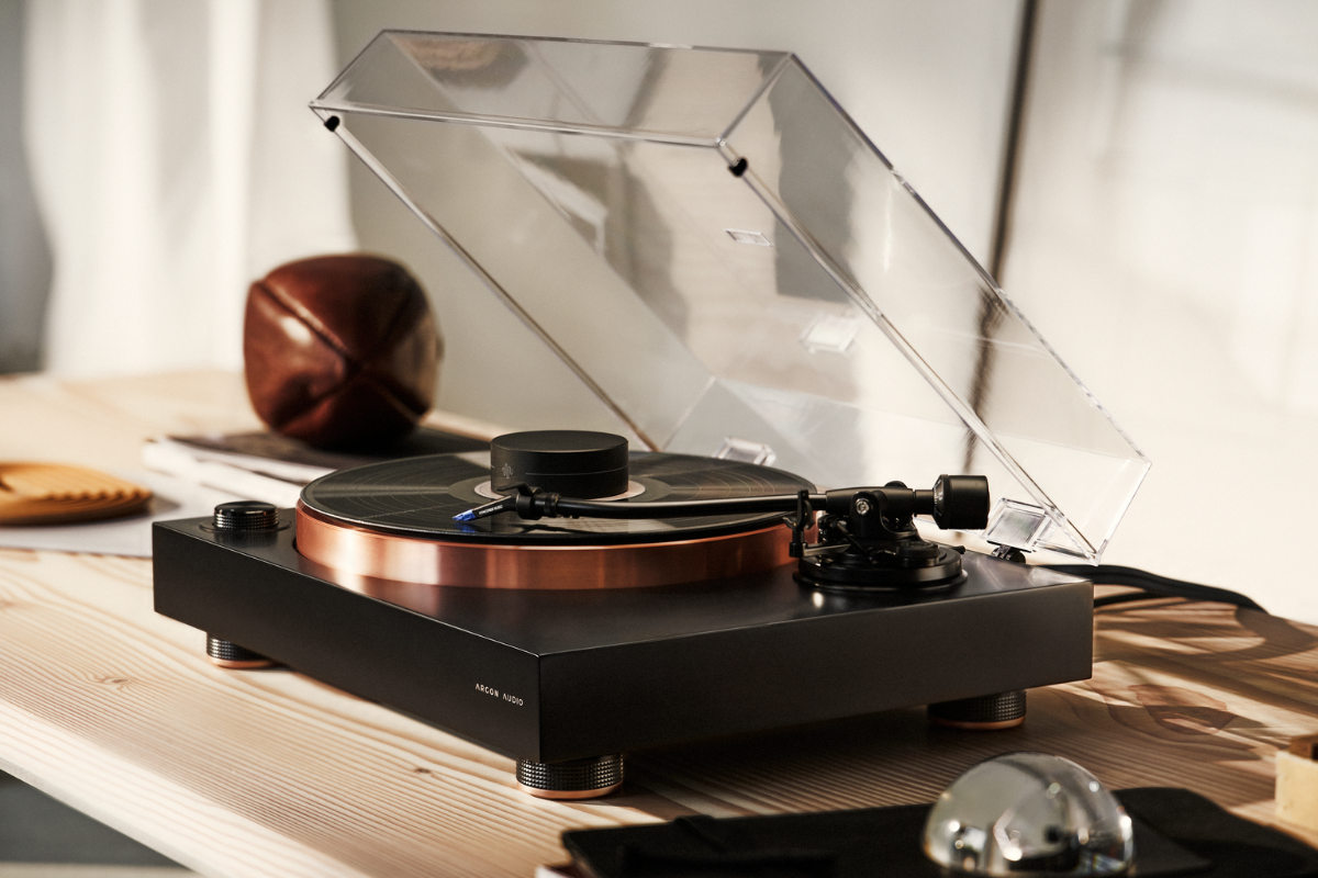 Argon Audio AURORA is the brand's first direct-drive turntable – the S-series uses ATS resonance control