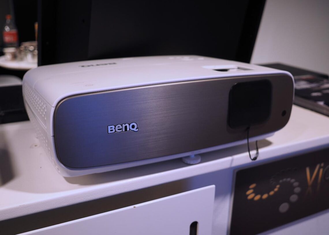 BenQ panostaa uusissa 4k-budjettiprojektoreissaan värintoistoon
