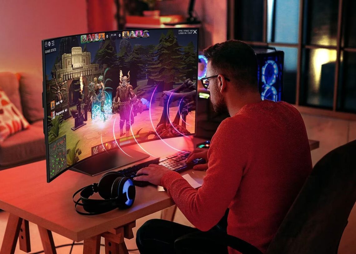 From curved to flat TV with the push of a button