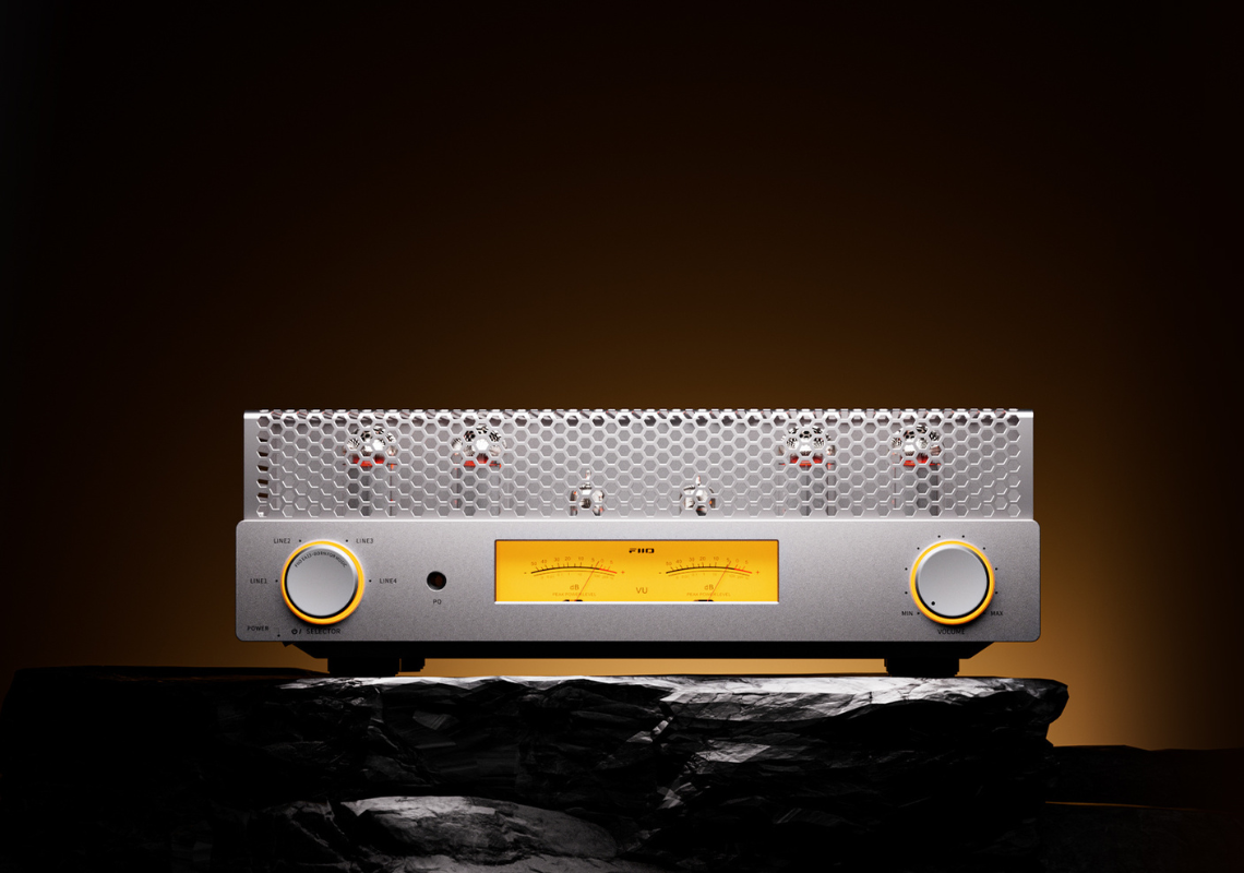 FiiO enters the world of tube amplifiers – the EA13 is built around six tubes