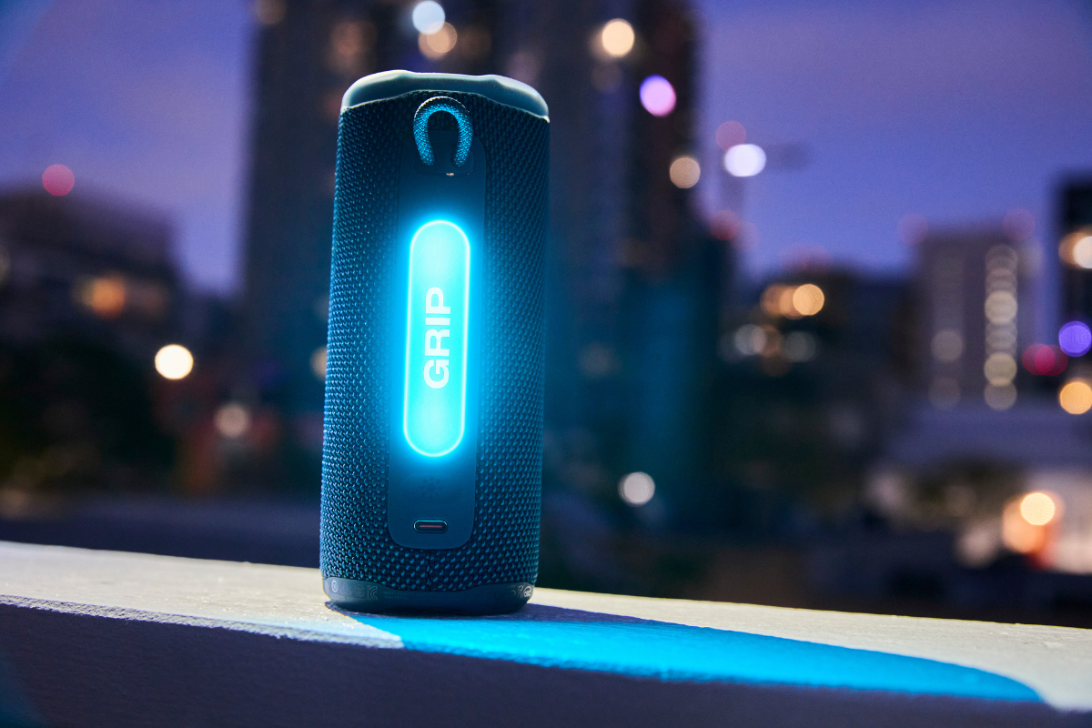 JBL Grip – Ultrakannettava Bluetooth-kaiutin Auracastilla ja IP68-suojausluokalla
