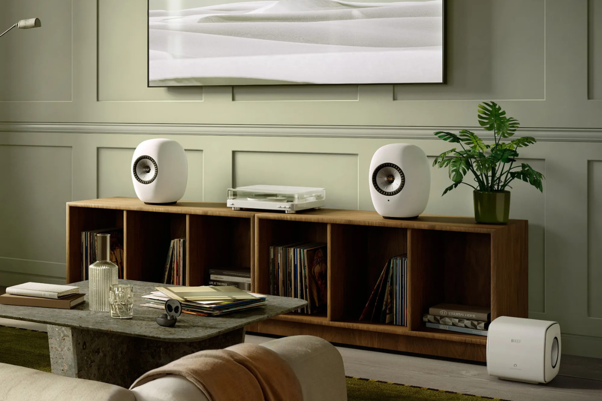 The KEF LS LUXE takes wireless headphones design to the next level – Ross Lovegrove’s design packs 760 watts of amplification power