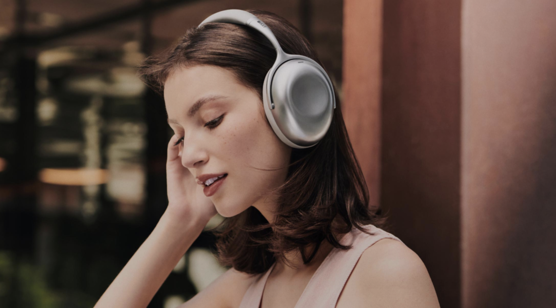 KEF has unveiled the new Mu7 noise-canceling headphones.
