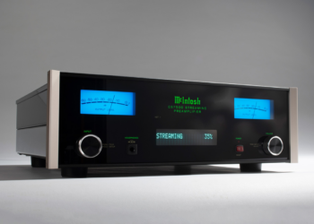 The McIntosh CS7500 AC combines streaming, a record player, and a television in the same high-end preamp