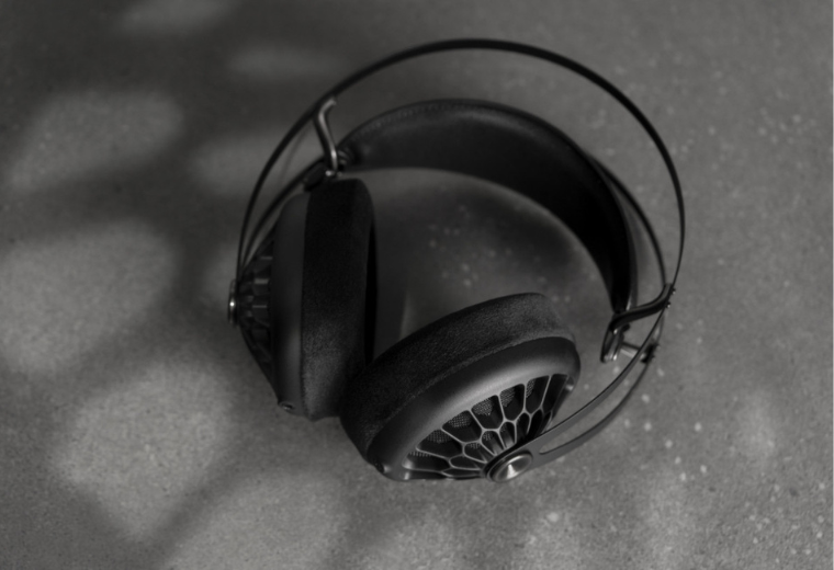 Meze Audio 105 AER – Avoimet sankakuulokkeet musiikin ystäville