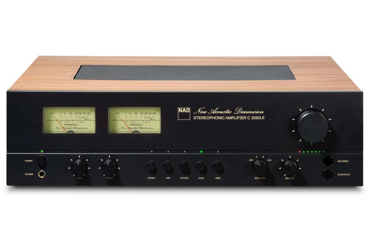 NAD esitteli C 3050 LE -vahvistimen – modernit ominaisuudet retrokuorissa