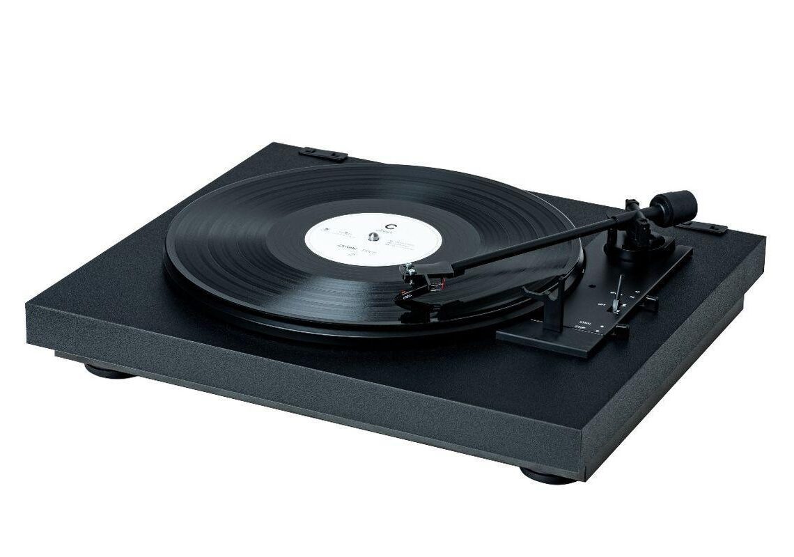 Fully automatic record player from Pro-Ject, made in Germany