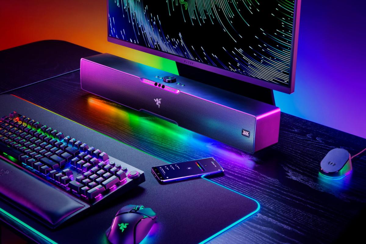 Razerin peli-soundbar seuraa pelaajan liikkeitä