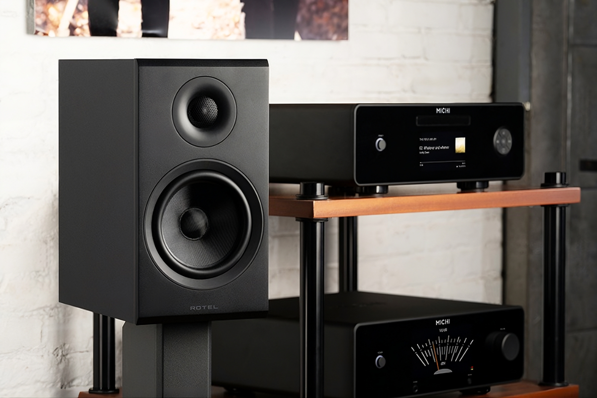Rotel returns to the speaker market after a hiatus of more than 25 years – the Amora 5 costs 999 euros for a pair