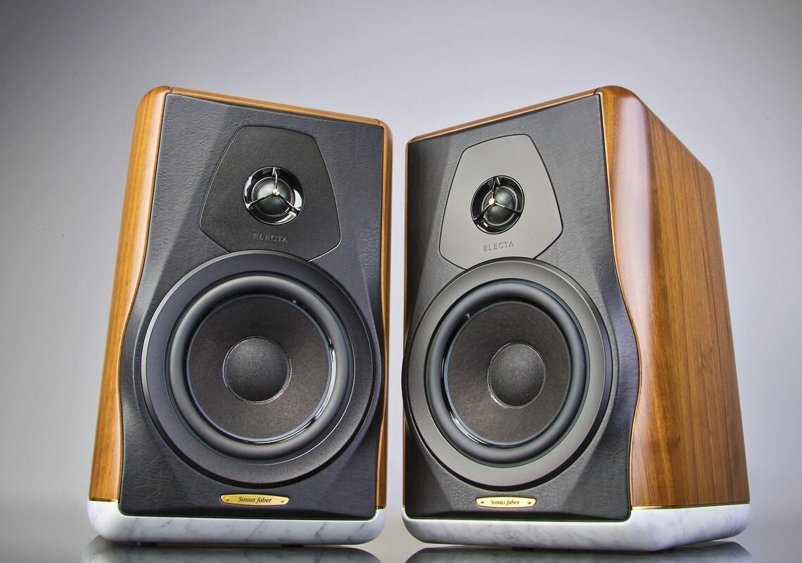 Testissä Sonus Faber Electa Amator III: Perinteensä arvoinen