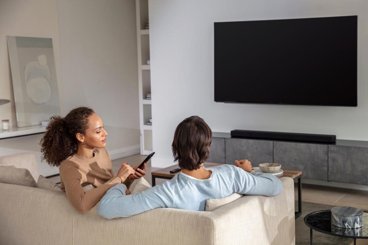 Sony esitteli HT-A5000-soundbarin virtuaalisella Atmos-toistolla