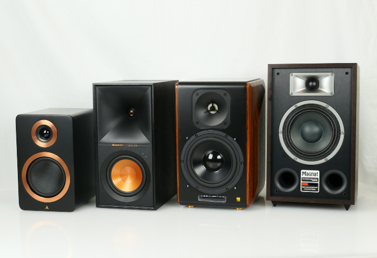 In the comparison, active speakers cost between 549 and 799 euros