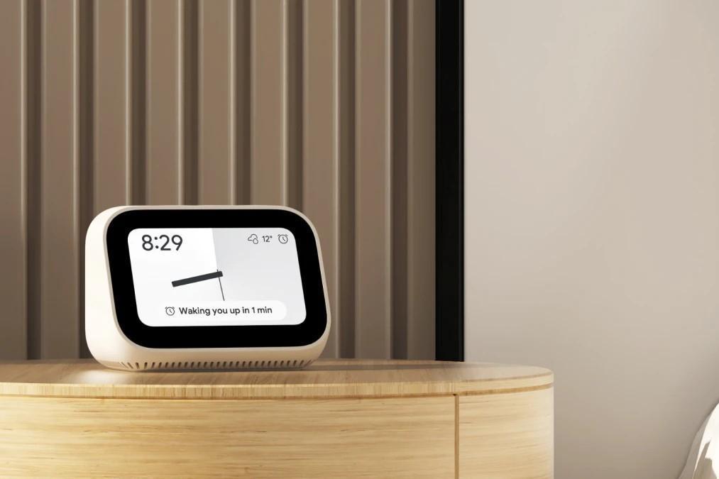 Pöytäkello älyominaisuuksin – Xiaomi Mi Smart Clock -älykello – Uuden ajan kelloradio