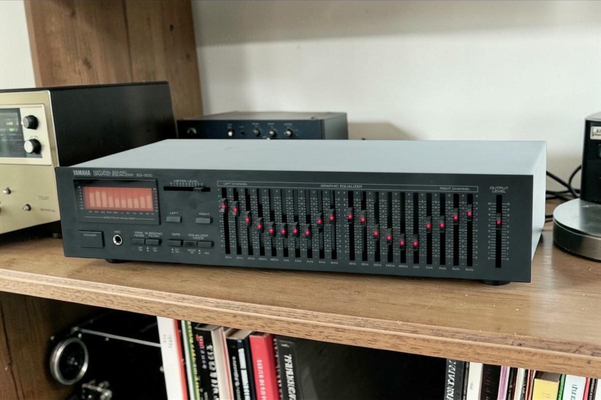 History of the microphone – Yamaha EQ-500 equalizer (1988)