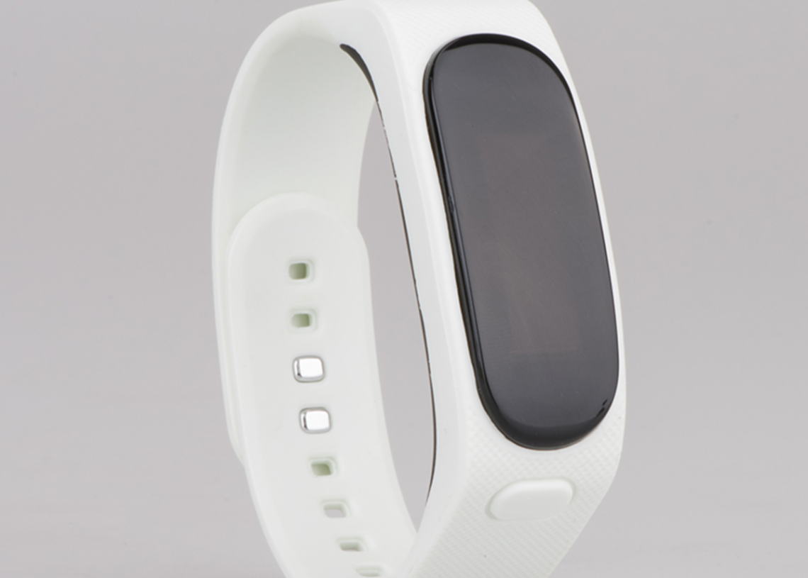 Waterproof smart bracelet/ earclip