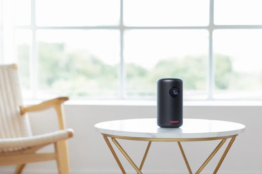 Anker etsii rahoittajia pienikokoiselle Nebula Capsule 2 -projektorille – mukana sisäänrakennettu Chromecast