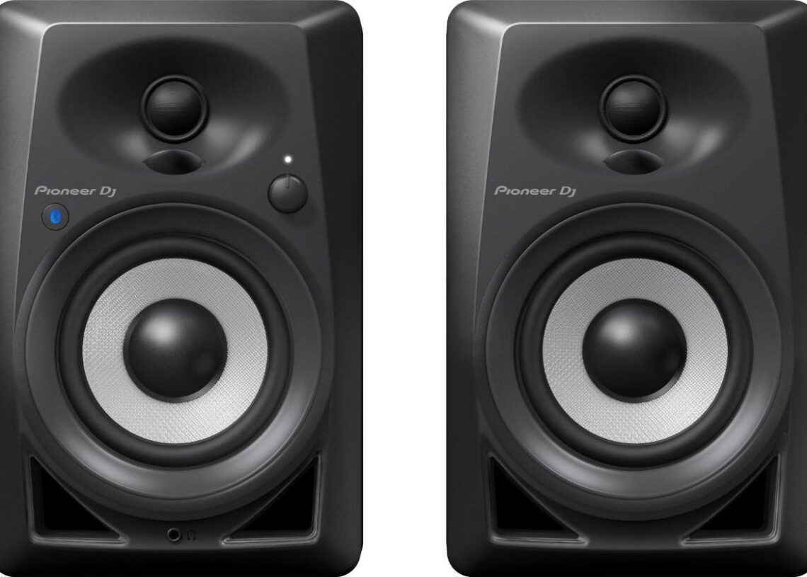 Pioneerin pikkumonitoreista bluetoothillinen versio