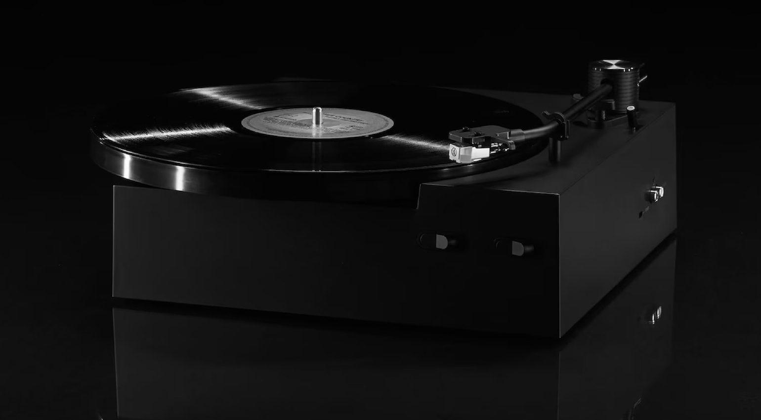 Jymy surprise! IKEA expands its vinyl turntables
