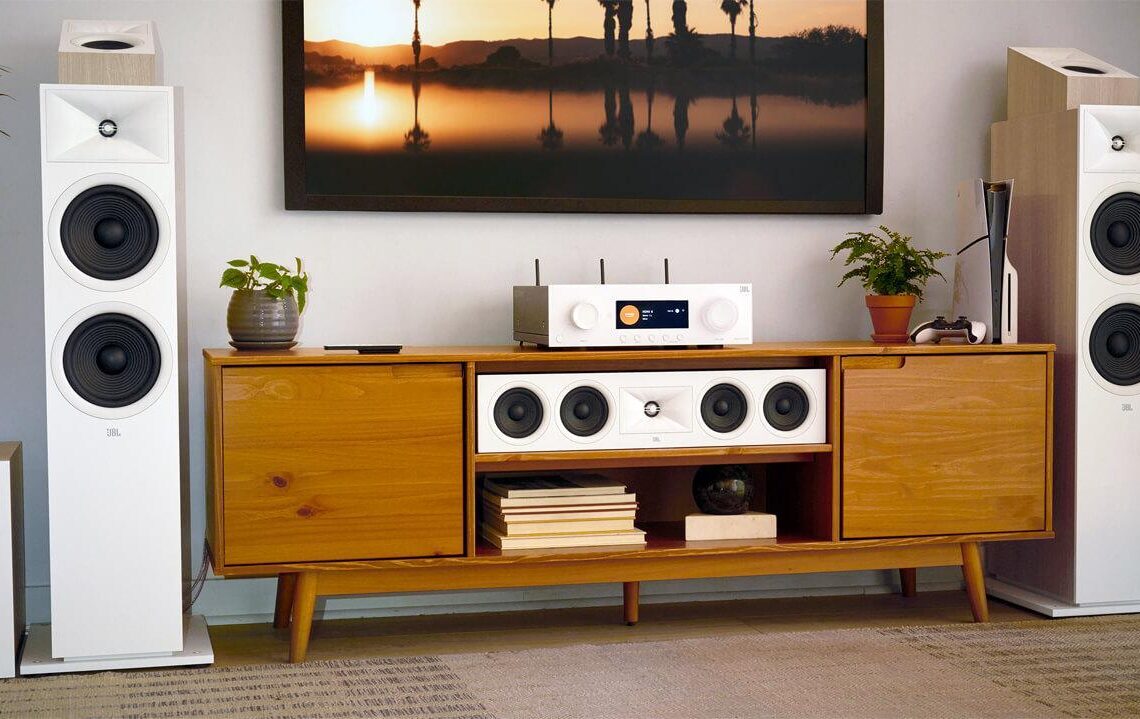 JBL presents its new Stage 2 speaker series