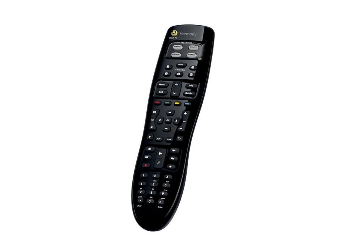 Kokeilussa Logitech Harmony 350: Viihdelaitteisto ojennukseen kaukosäätimellä