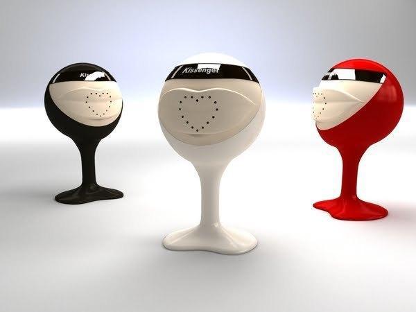 Huulet mukaan virtuaalisuhteeseen