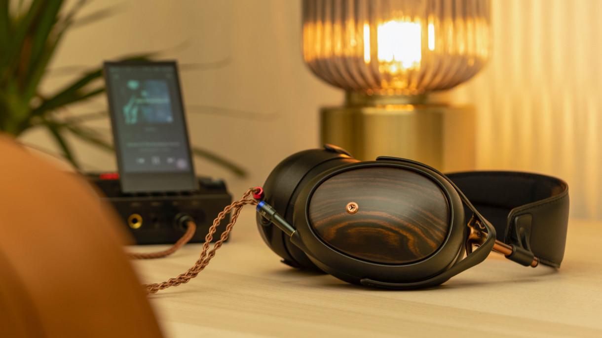 Meze Audio esittelee päivitetyt premium-kuulokkeet