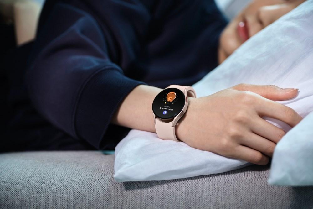 Samsung released One UI 5 Watch
