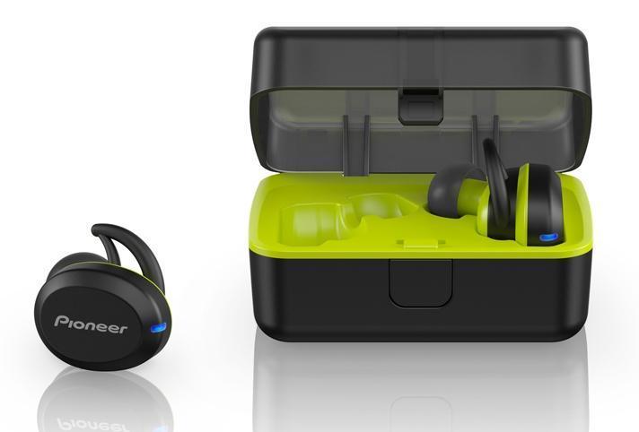 Pioneer esitteli täyslangattomat E8-kuulokkeet fitness-käyttöön