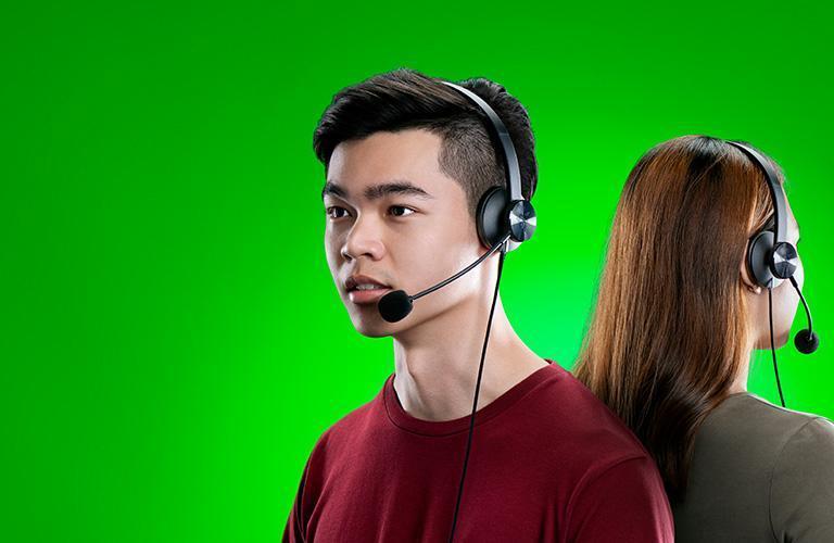 Razer esitteli yksikorvaiset Tetra-pelikuulokkeet